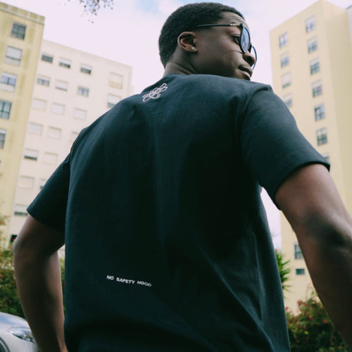 BLACK - BASIC T-SHIRT