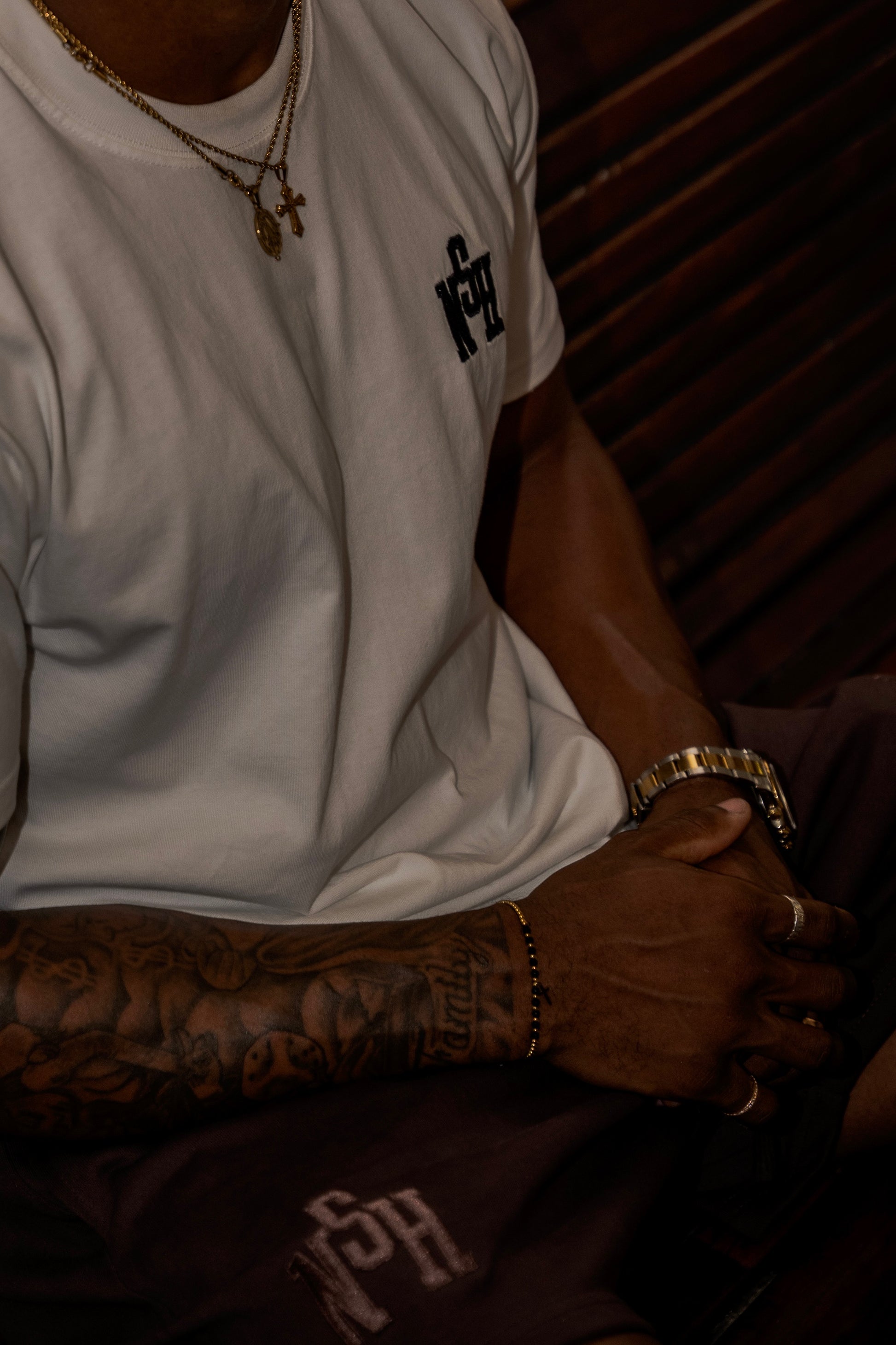 WHITE - BASIC T-SHIRT