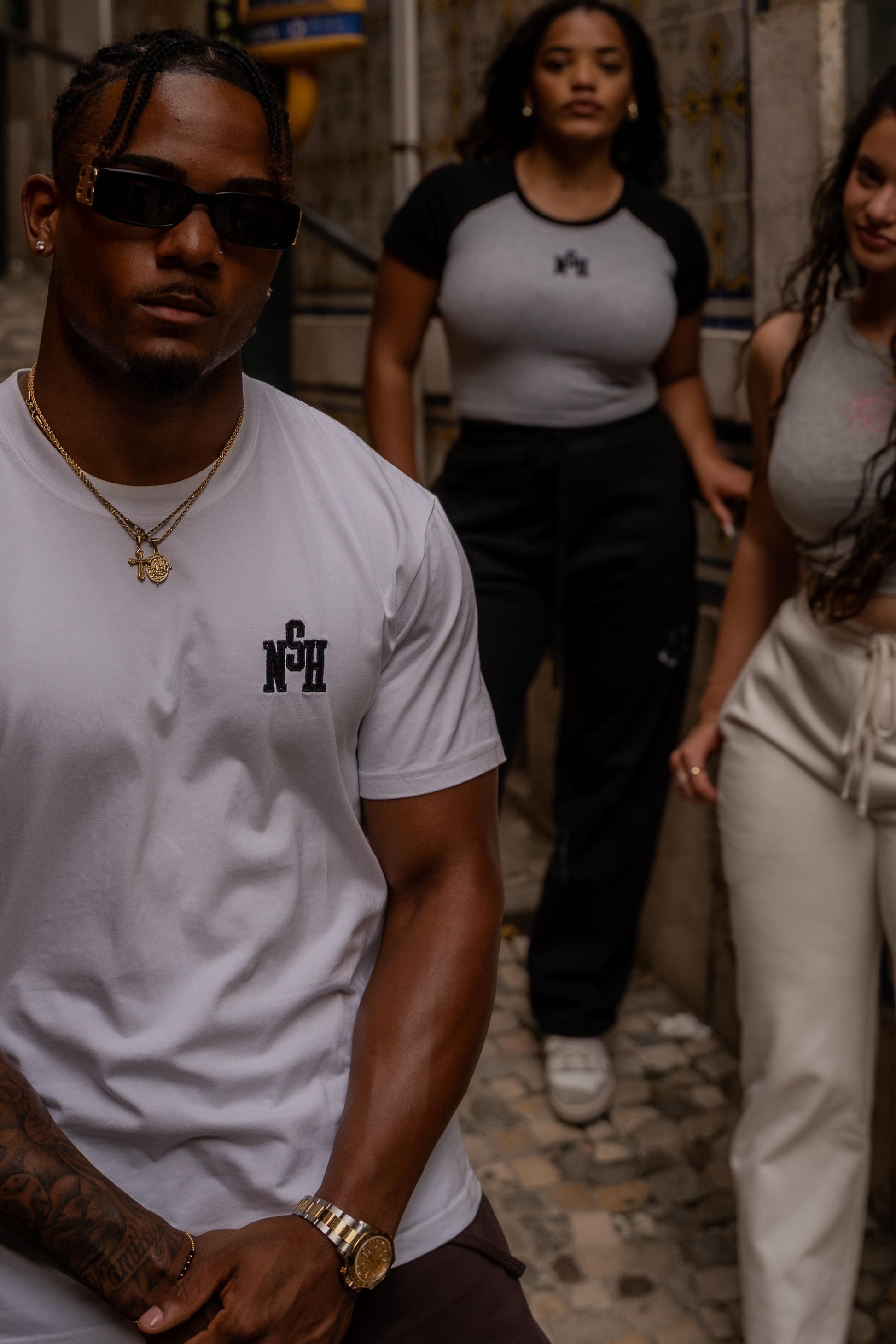 WHITE - BASIC T-SHIRT
