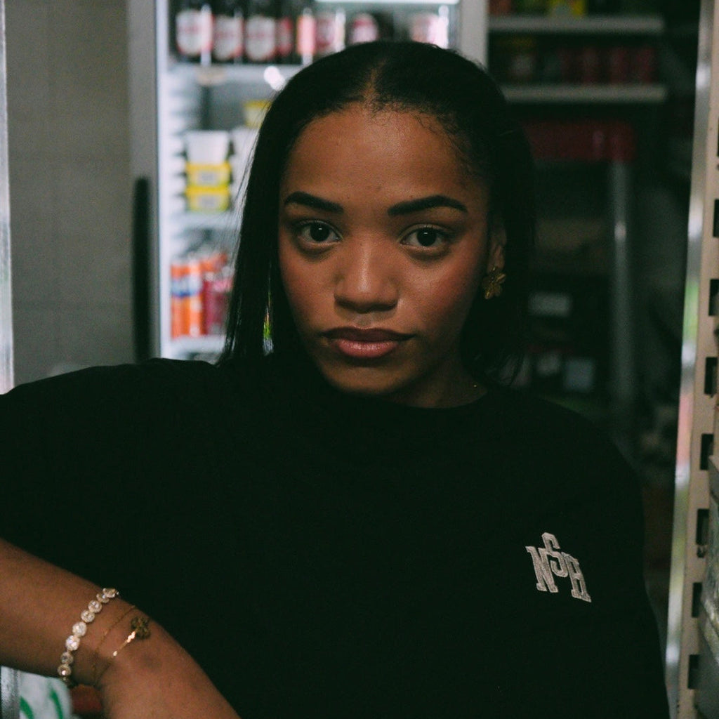 BLACK - BASIC T-SHIRT